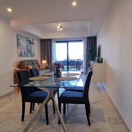 Casares Del Mar Luxury Apartment *