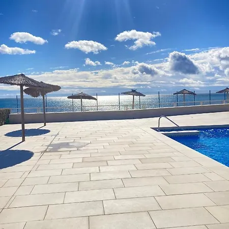 Casares Del Mar Luxury Apartment